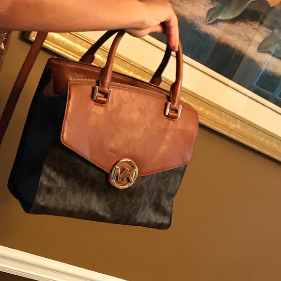 Michael Kors Handbags - Michael Kors handbag